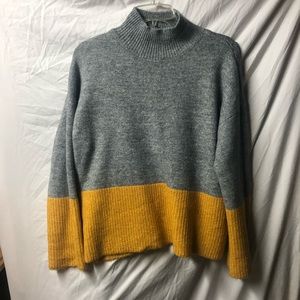 F21 MOCK NECK GRAY YELLOW COLORBLOCK SWEATER SMALL